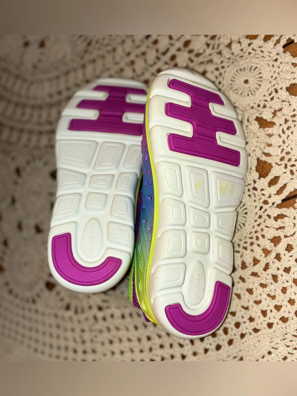 NWT Stride Rite Phibian Kids Gradient Purple, Blue & Lime Water Shoe